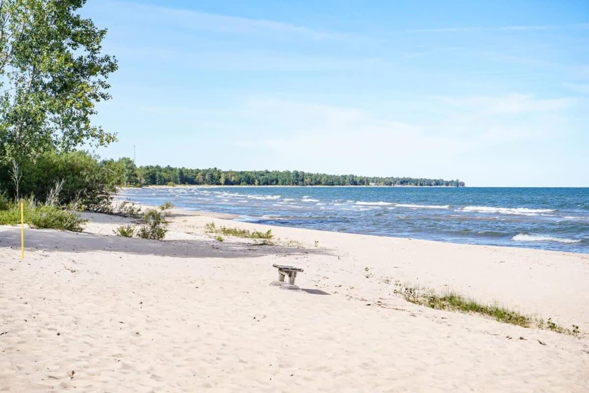 Beach Club Of Oscoda - The Lakeshore Cottage Εξωτερικό φωτογραφία