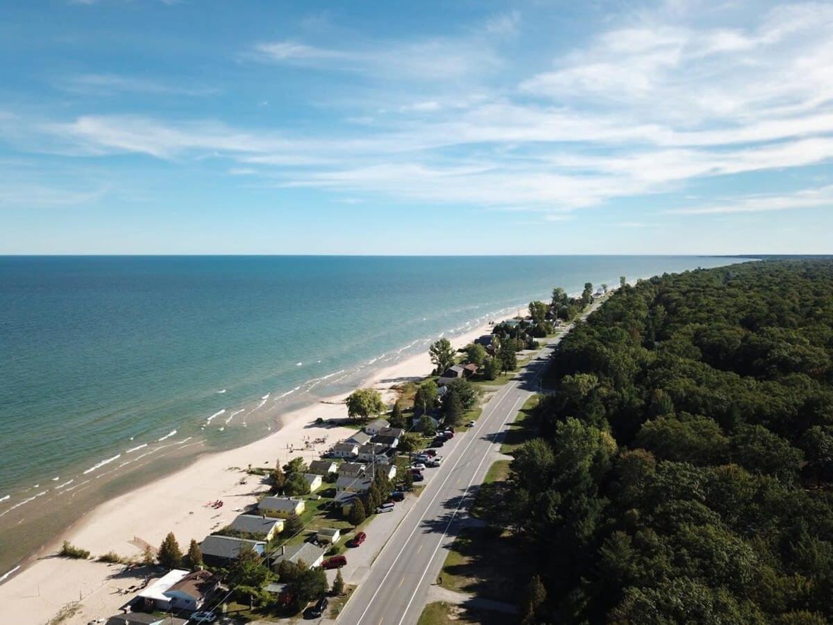 Beach Club Of Oscoda - The Lakeshore Cottage Εξωτερικό φωτογραφία