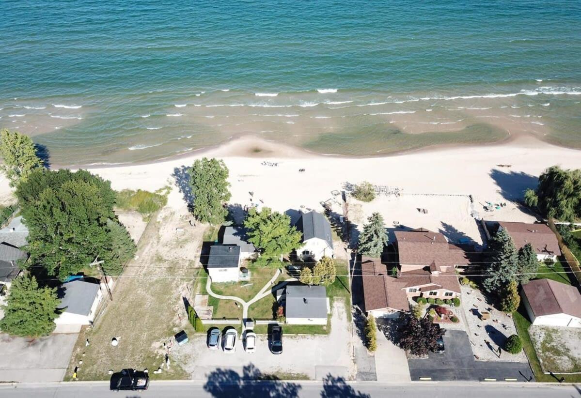 Beach Club Of Oscoda - The Lakeshore Cottage Εξωτερικό φωτογραφία
